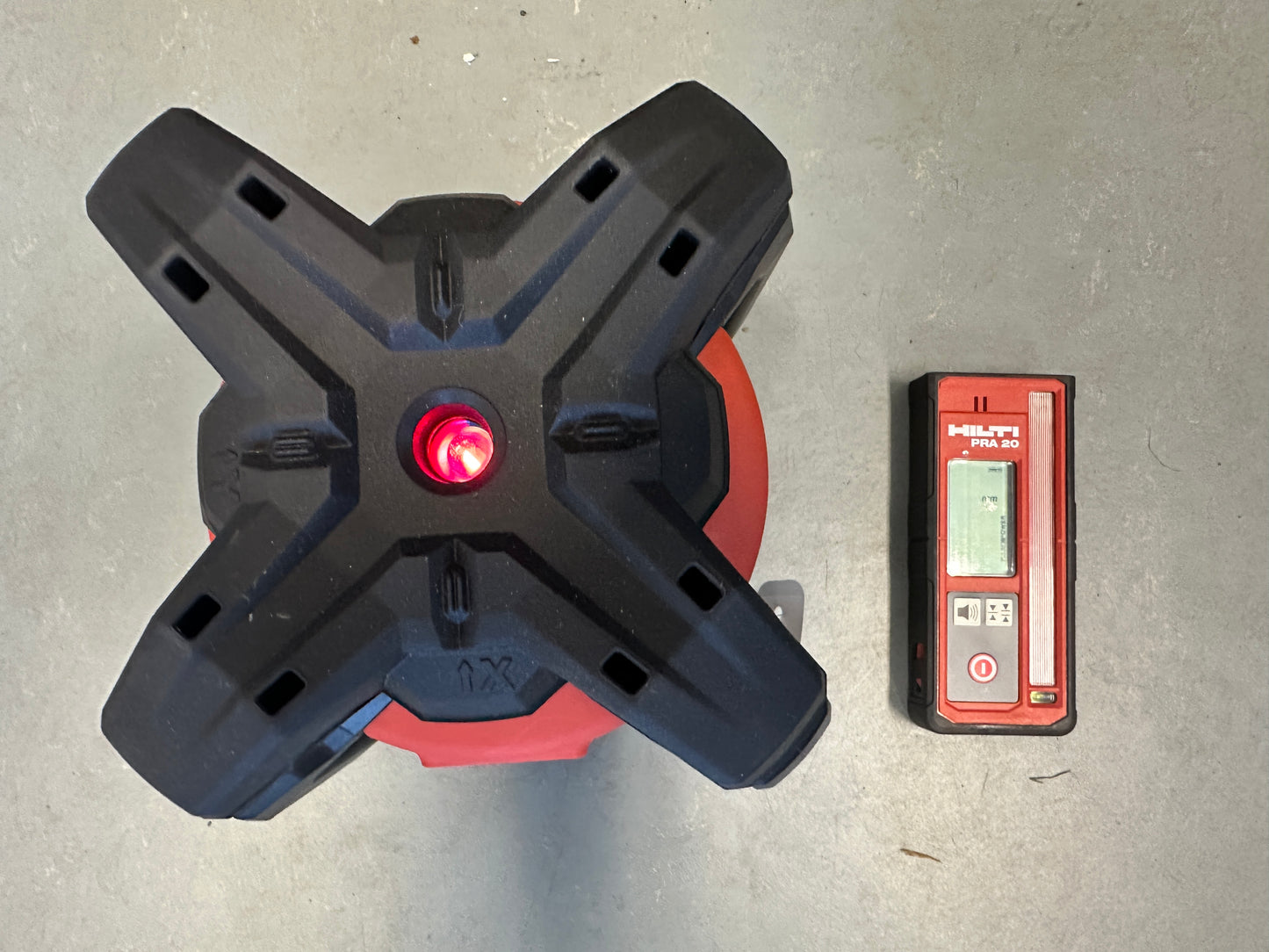Hilti PR 30-HVS roterende laser + PRA 20 ontvanger