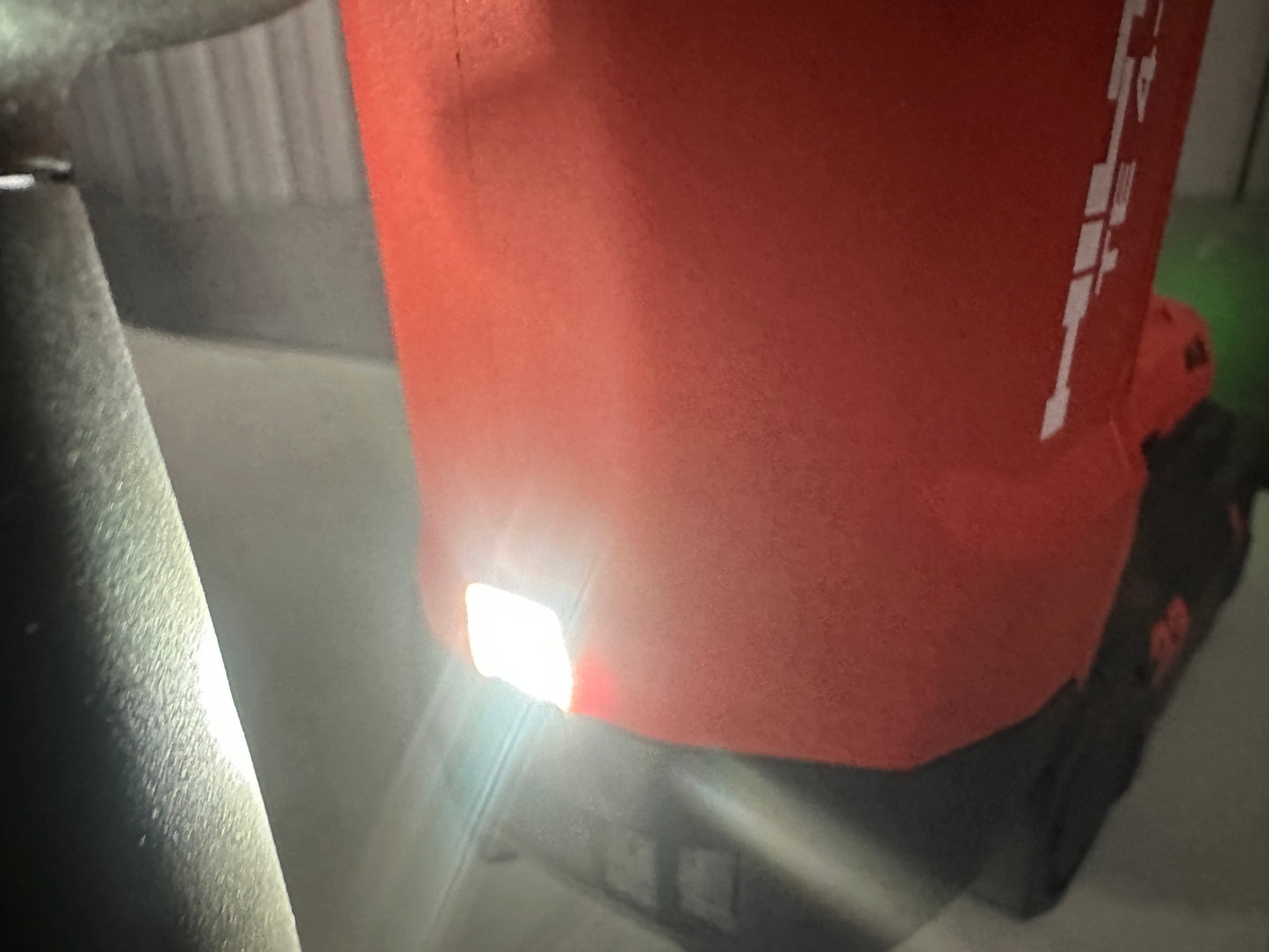 Hilti TE 4-22 Akku-Bohrhammer  + B22-85 Akku NURON