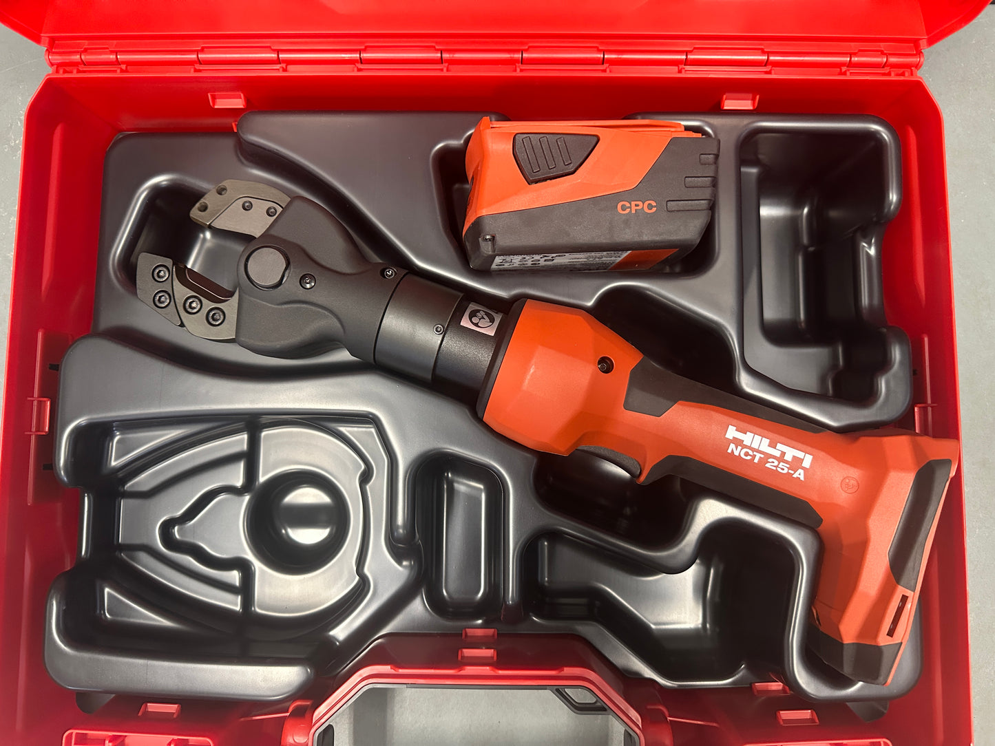 Hilti NCT 25-A Akku-Hydraulik-Kabelschneider mit Scherenkopf