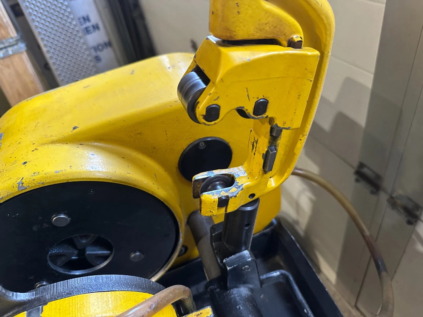 Rems TORNADO 2010 T Gewindeschneidmaschine für Rohrgewinde Rohrschneidemaschine