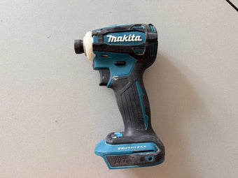 compare product Makita DTD 172 ohne Akku/Ladegerät Akku-Schlagschrauber