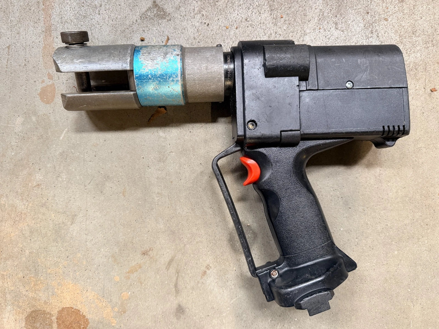 Uponor UP75 Pressmaschine Presse Presszange SOLO ohne  Akku/Ladegerät....