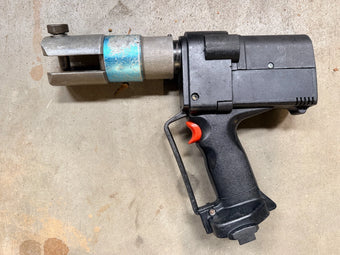 compare product Uponor UP75 Pressmaschine Presse Presszange SOLO ohne  Akku/Ladegerät....