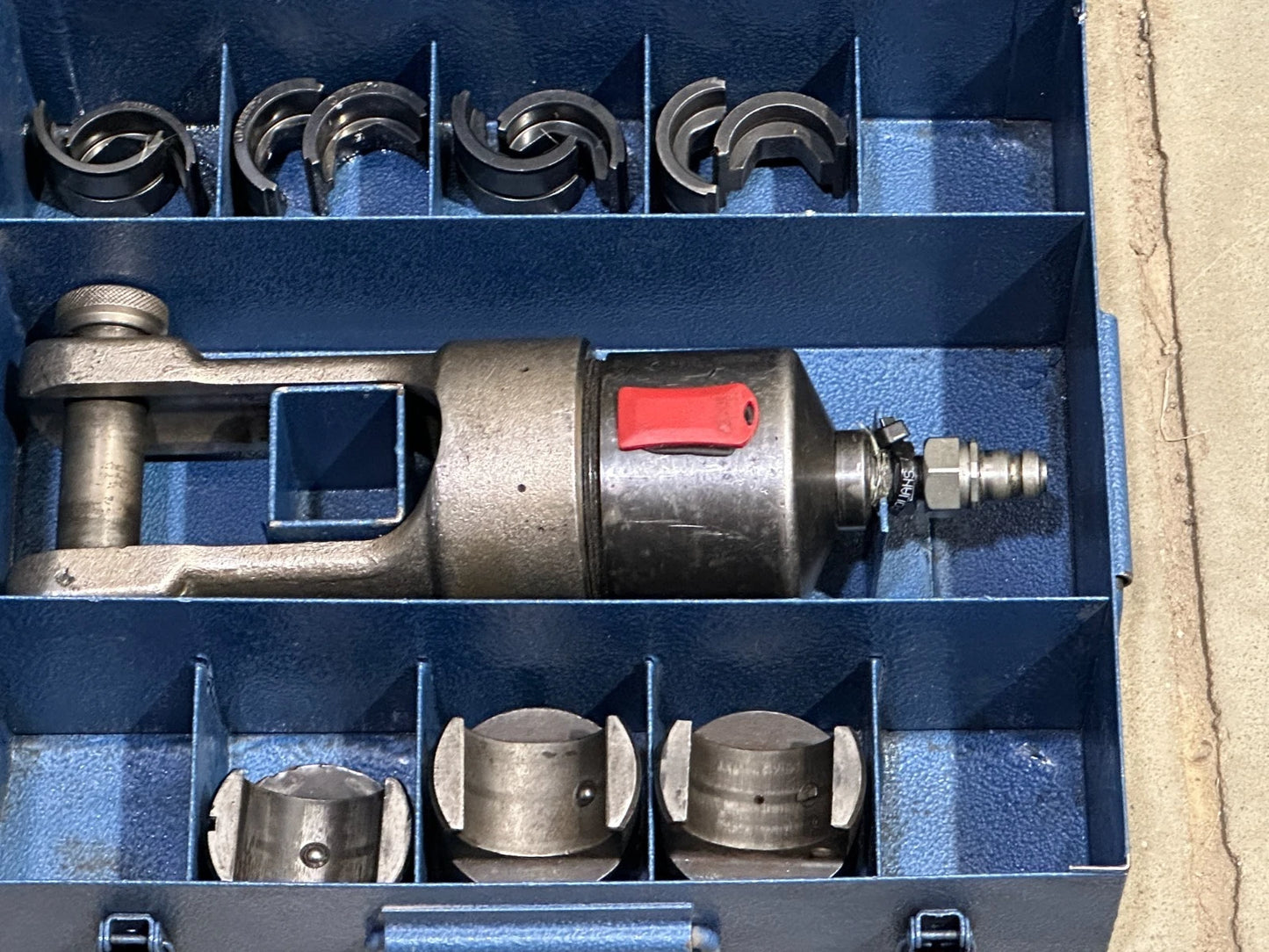 Cembre HYDRAULIC CRIMPING HEAD mit 4 Pressringe