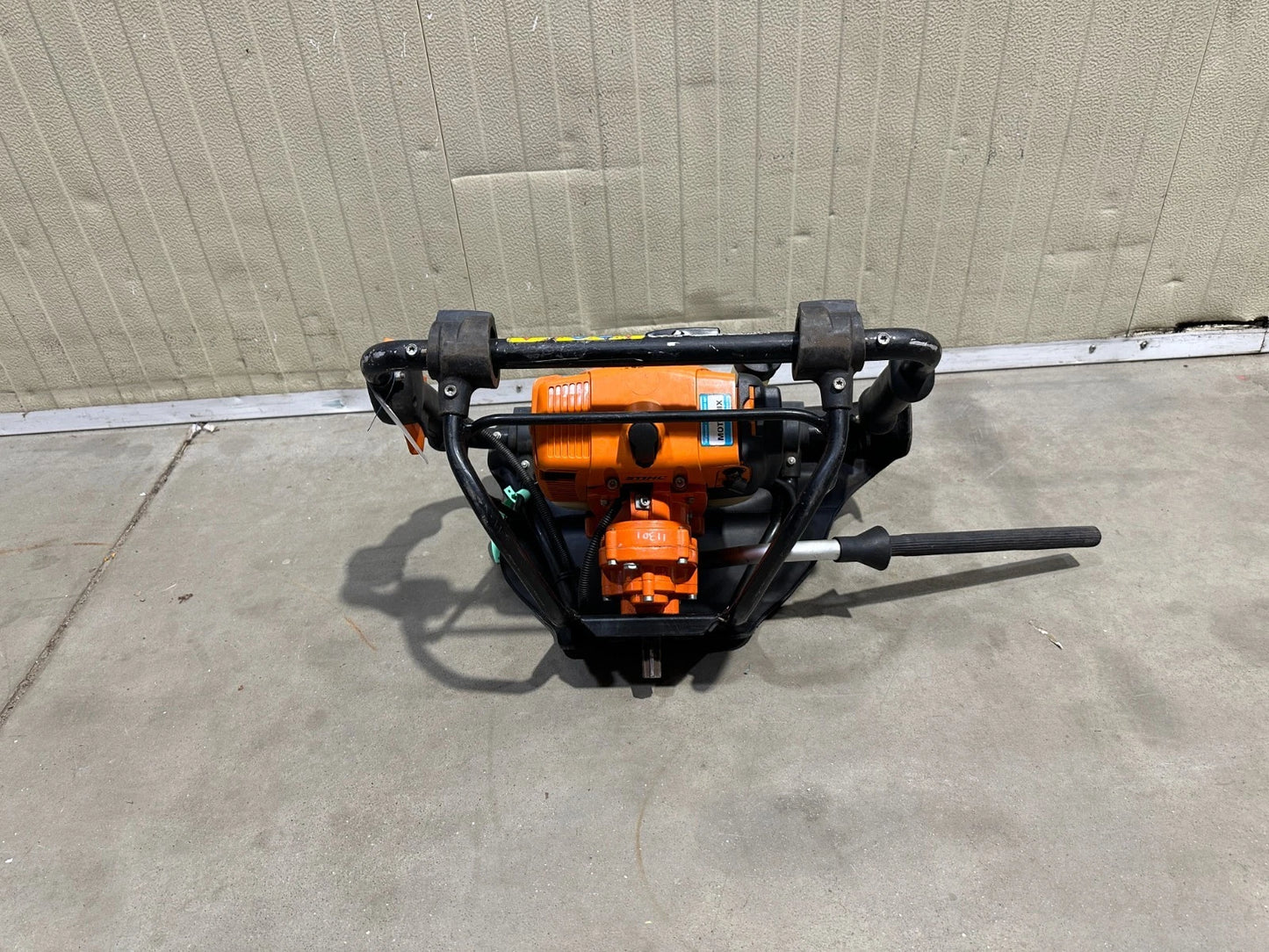 Stihl BT 121 Erdbohrer Pfahlbohrer 8576