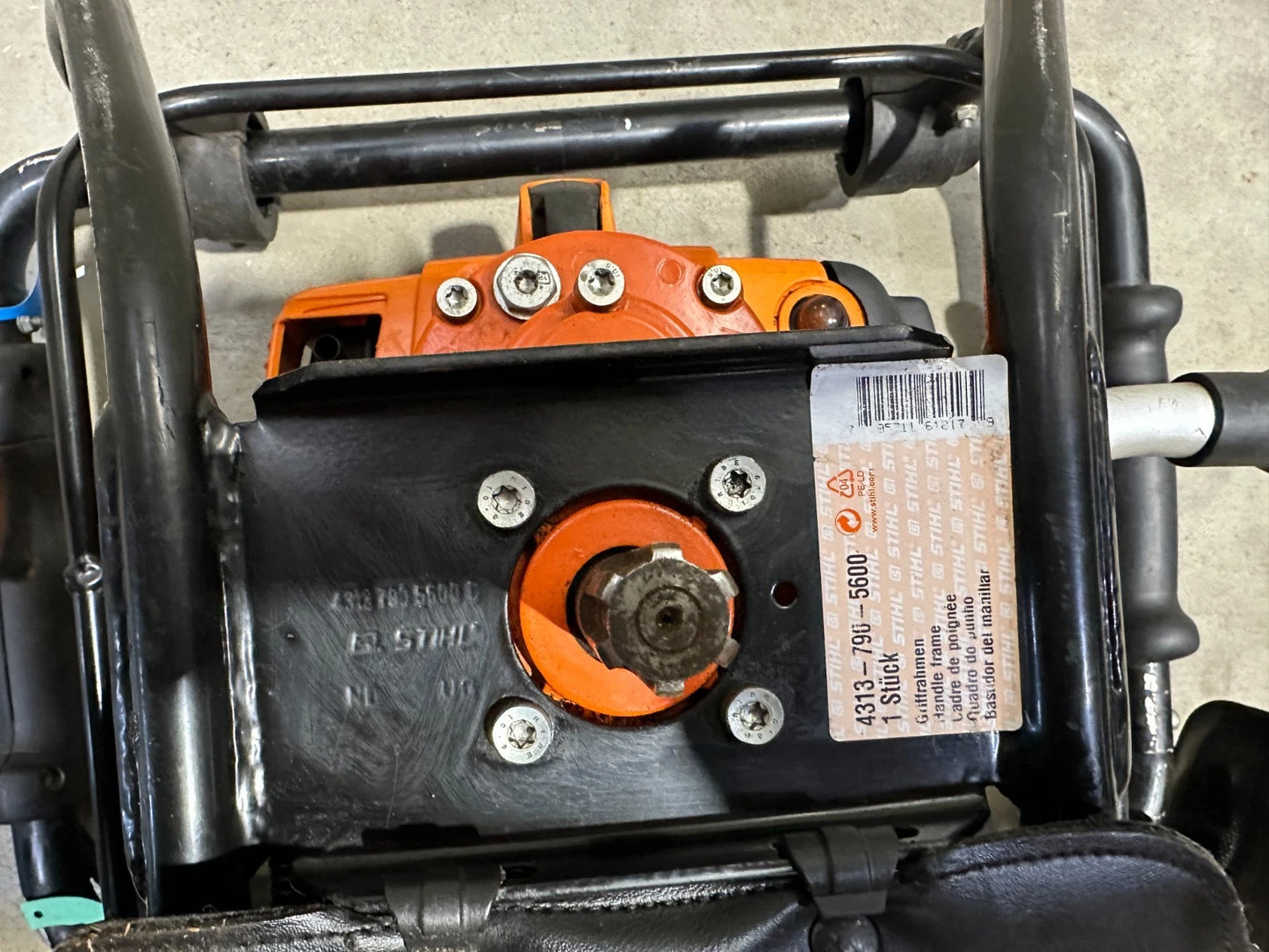 Stihl BT 121 Erdbohrer Pfahlbohrer 8576