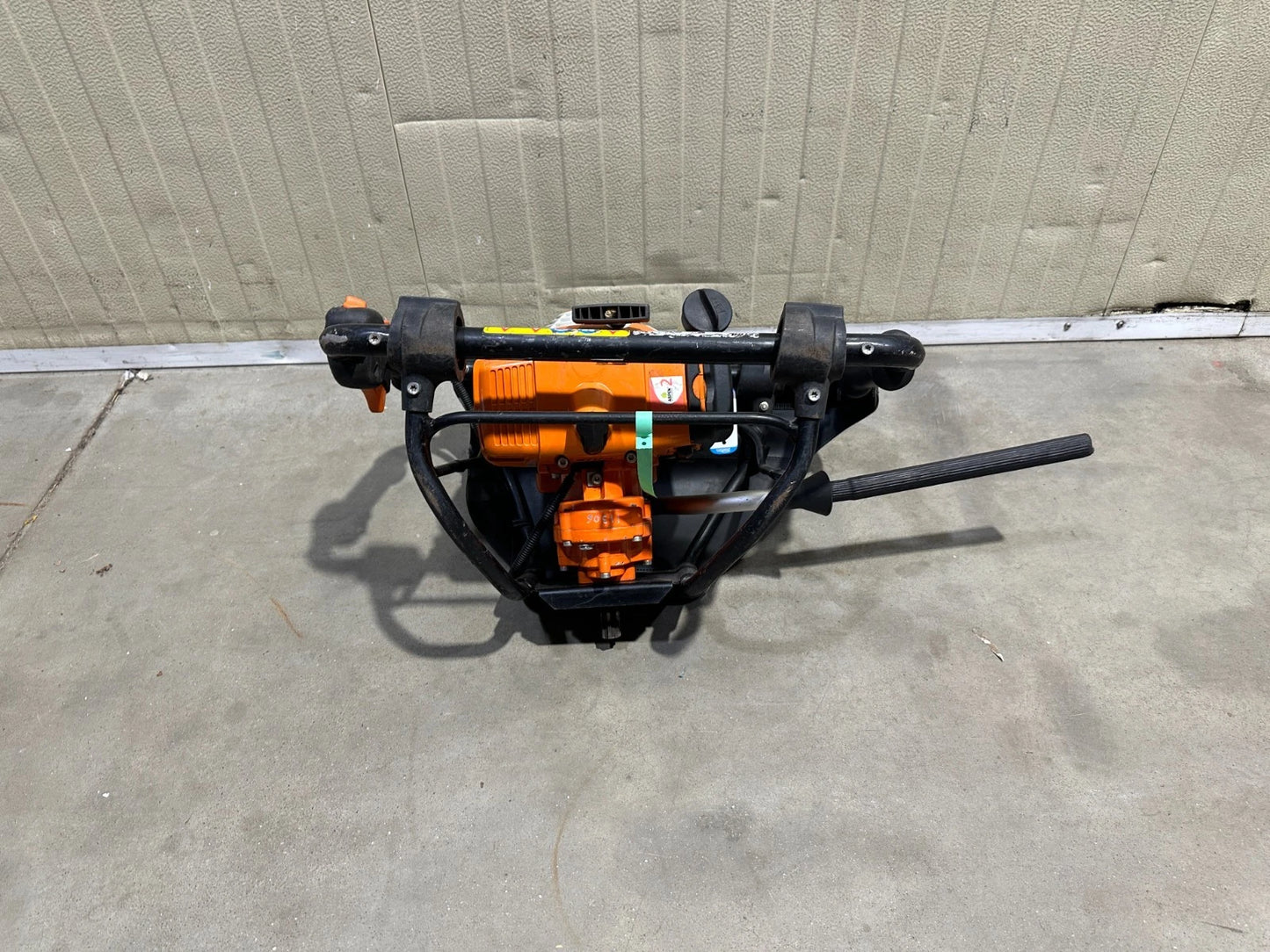 Stihl BT 121 Erdbohrer Pfahlbohrer 8574