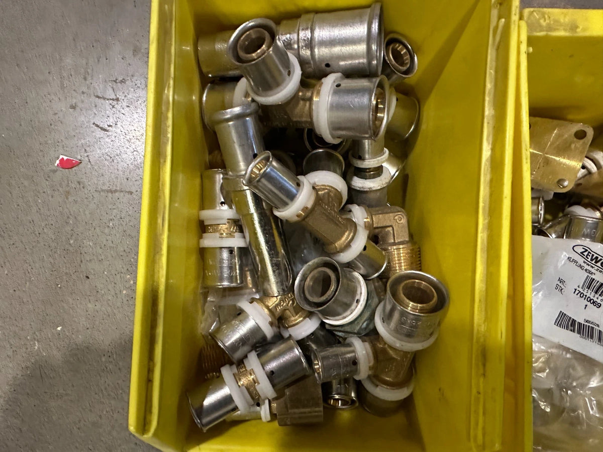 33x Pressfittingen ZEWOTHERM System für Mehrschichtverbundrohr