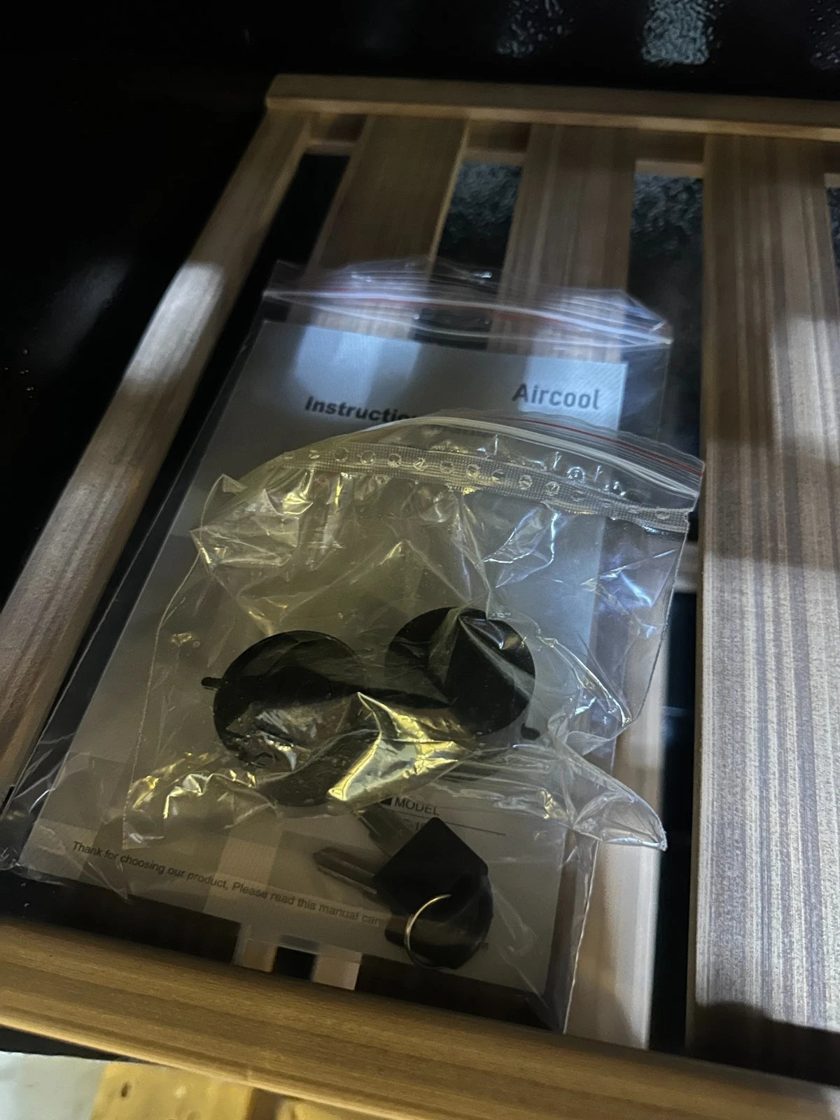 AIRCOOL JC 188-A23 Weinkühler Weinschrank Wein Kühlschrank mit Glastür 103L