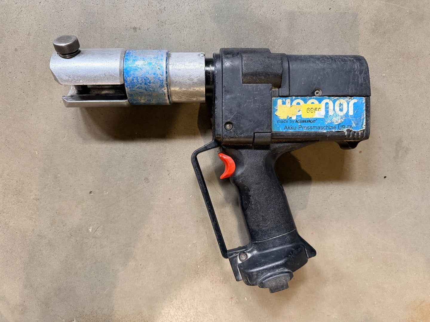 Uponor UP75 Pressmaschine Presse Presszange SOLO ohne  Akku/Ladegerät