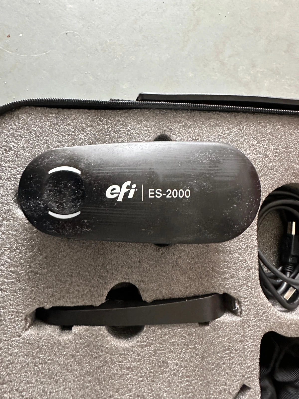 EFI ES-2000 Spektralphotometer / X-Rite i1 Pro 2