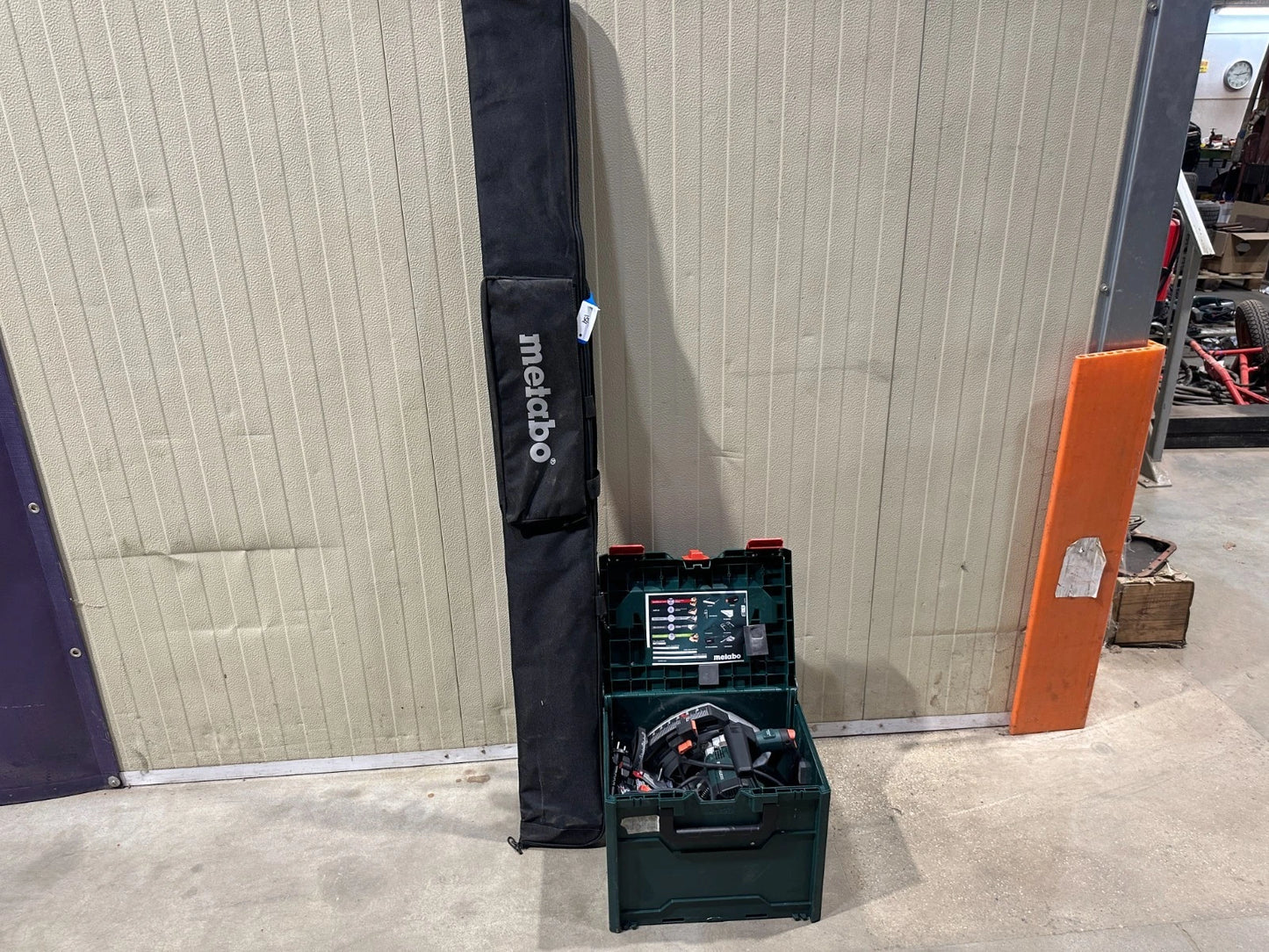 Metabo 18V Akku Handkreissäge Set KT 18 LTX 66 BL mit Führungsschiene SoloNr.154 4061792192485