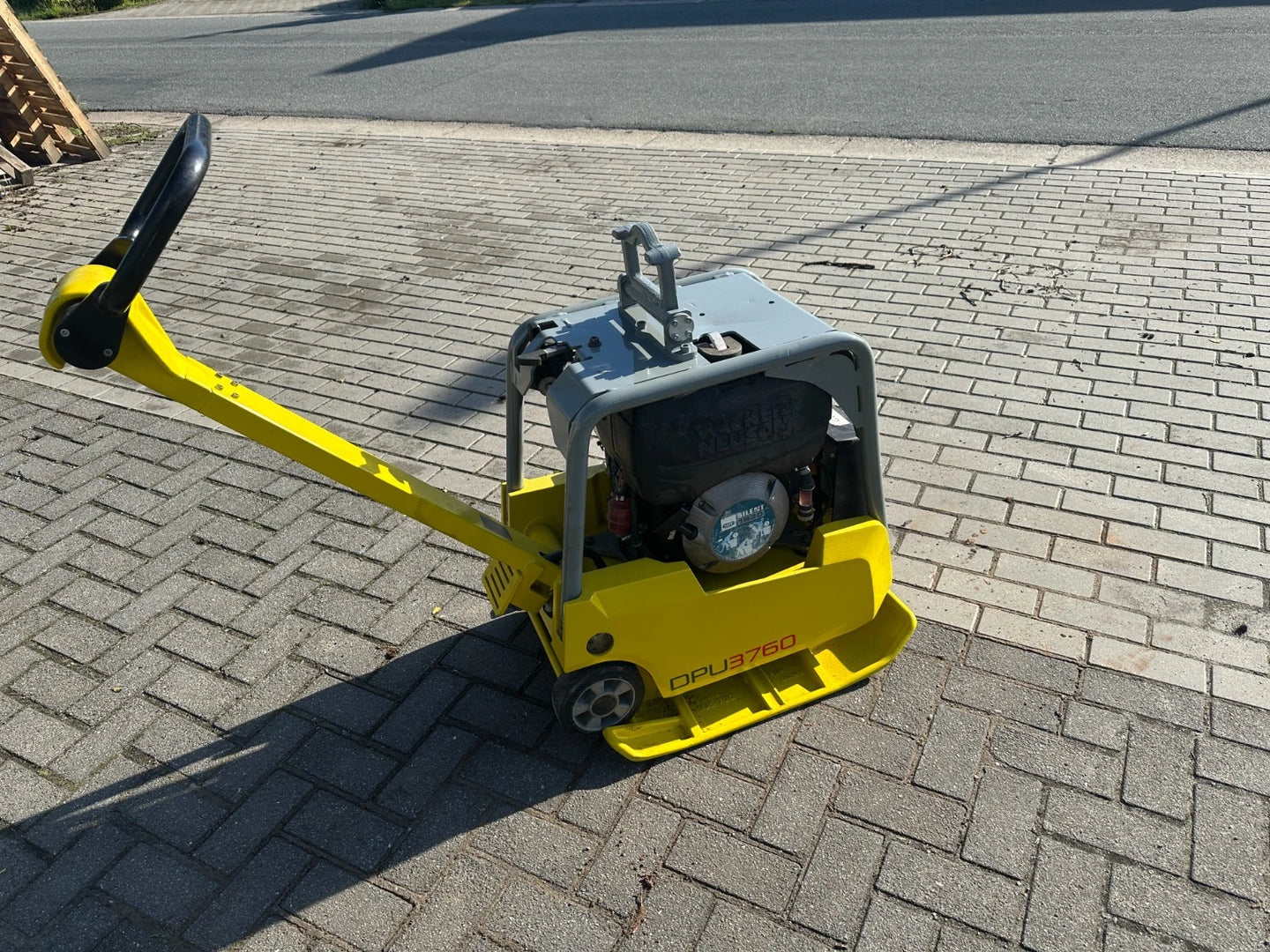 Wacker  DPU 3760 mit E-Start