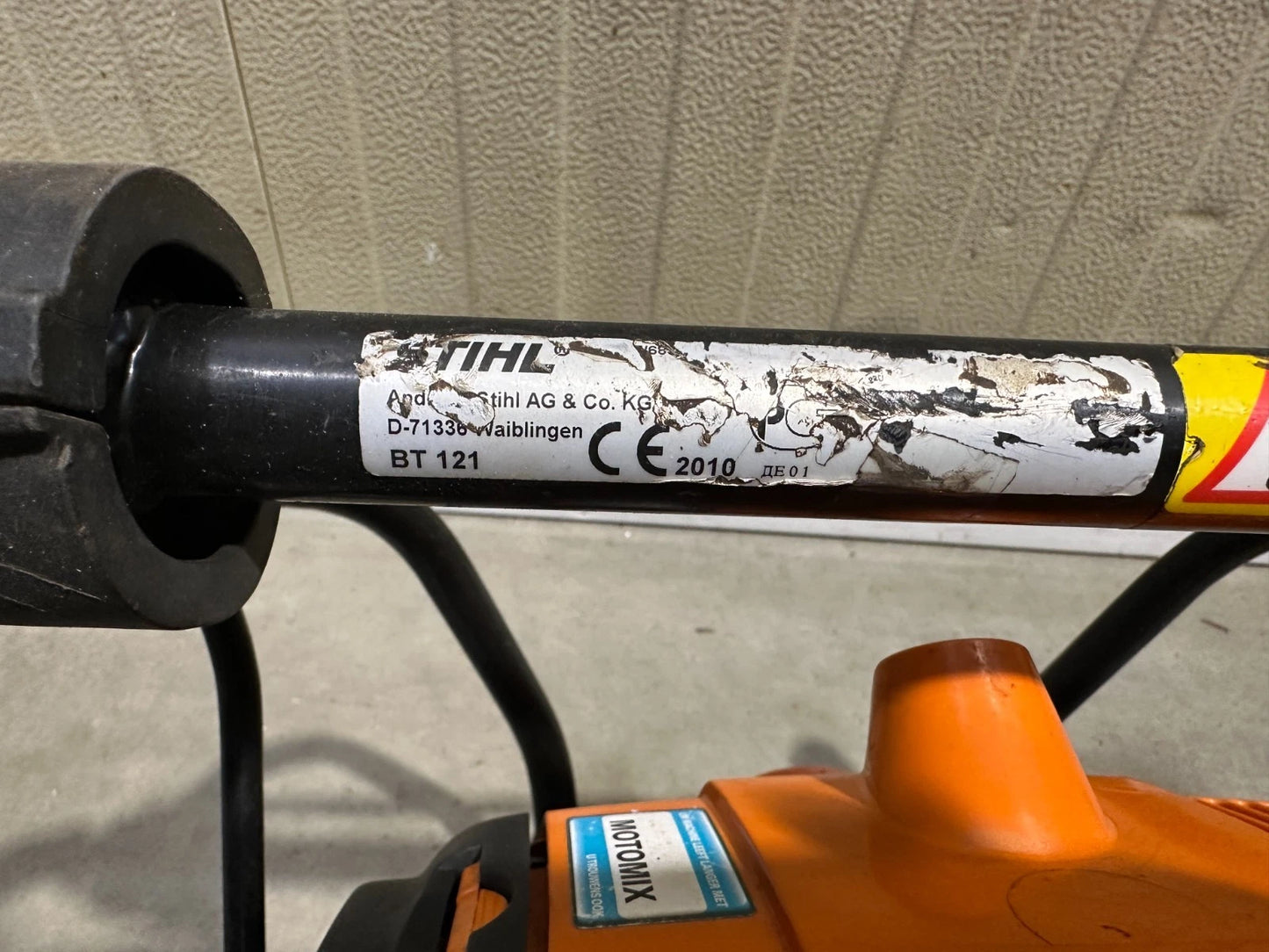 Stihl BT 121 Erdbohrer Pfahlbohrer 8576