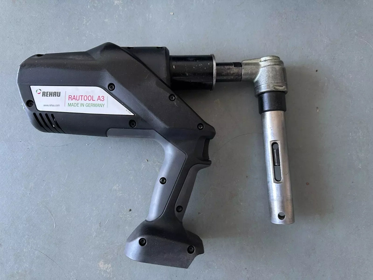 Rehau A3 Presszange Presse Pressmaschine Akku-Schiebehülsengerät Neue Wartung