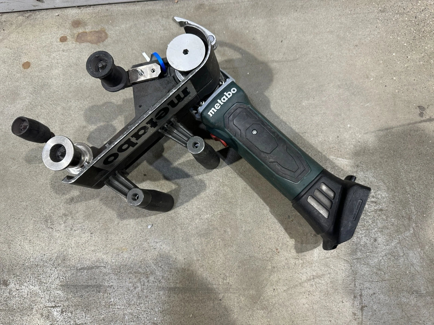 Metabo Akku Rohrbandschleifer RB 18 LTX 60 18V, ohne Akku/Ladegerät Nr.94 4007430214171