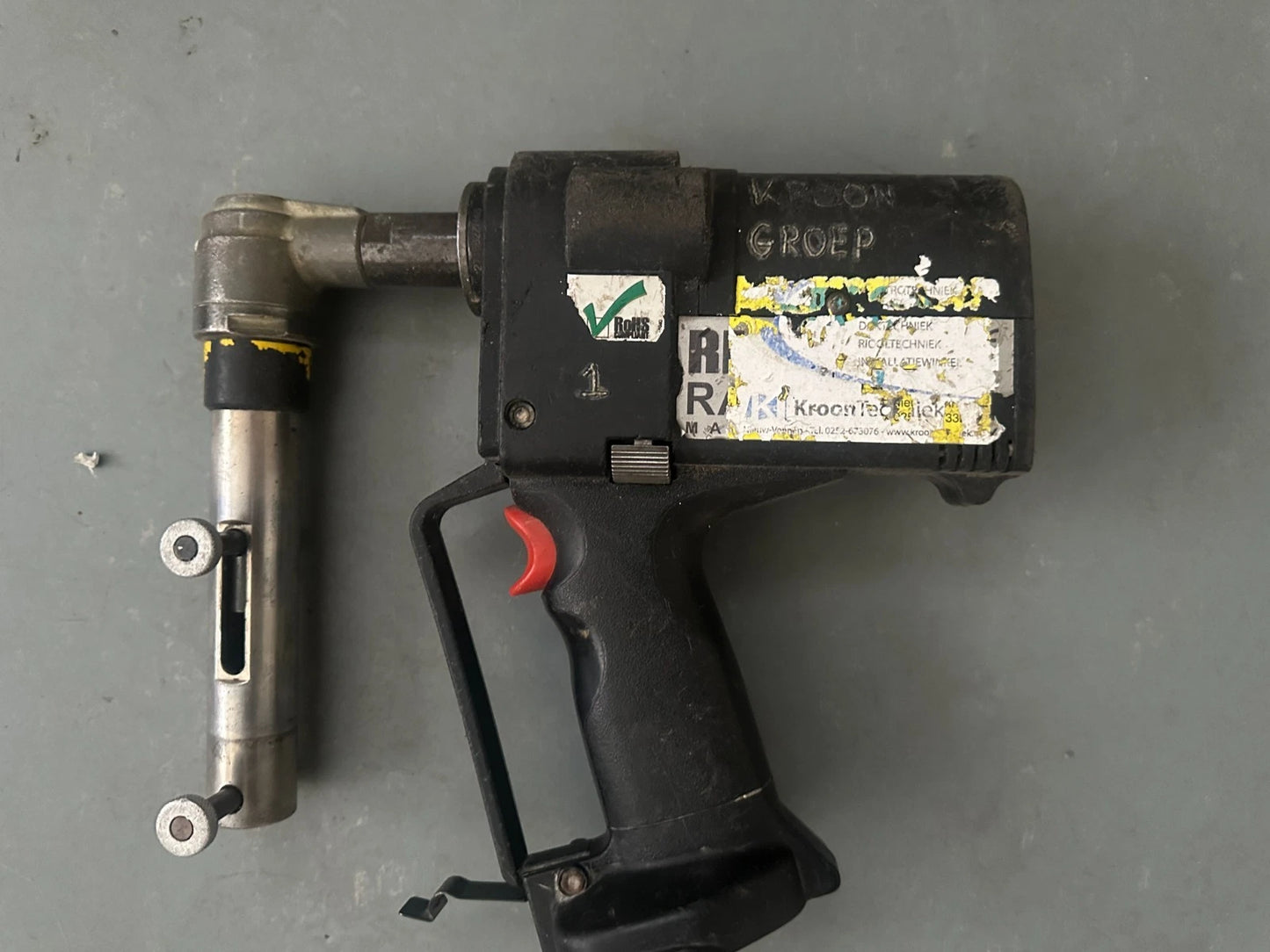 Rehau A2 Presszange Presse Pressmaschine Akku-Schiebehülsengerät SOLO