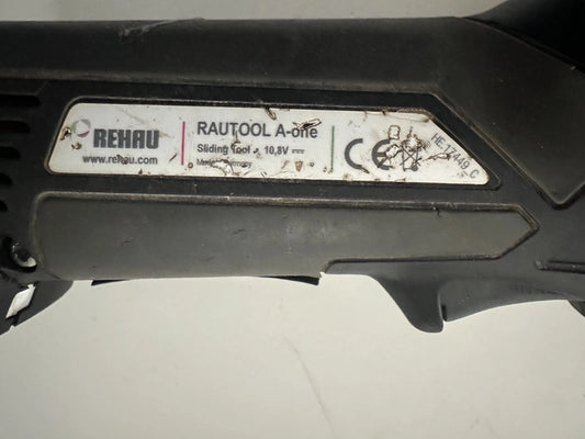 Rehau Rautool A onePresszange Presse Pressmaschine Akku-Schiebehülsengerät SOLO