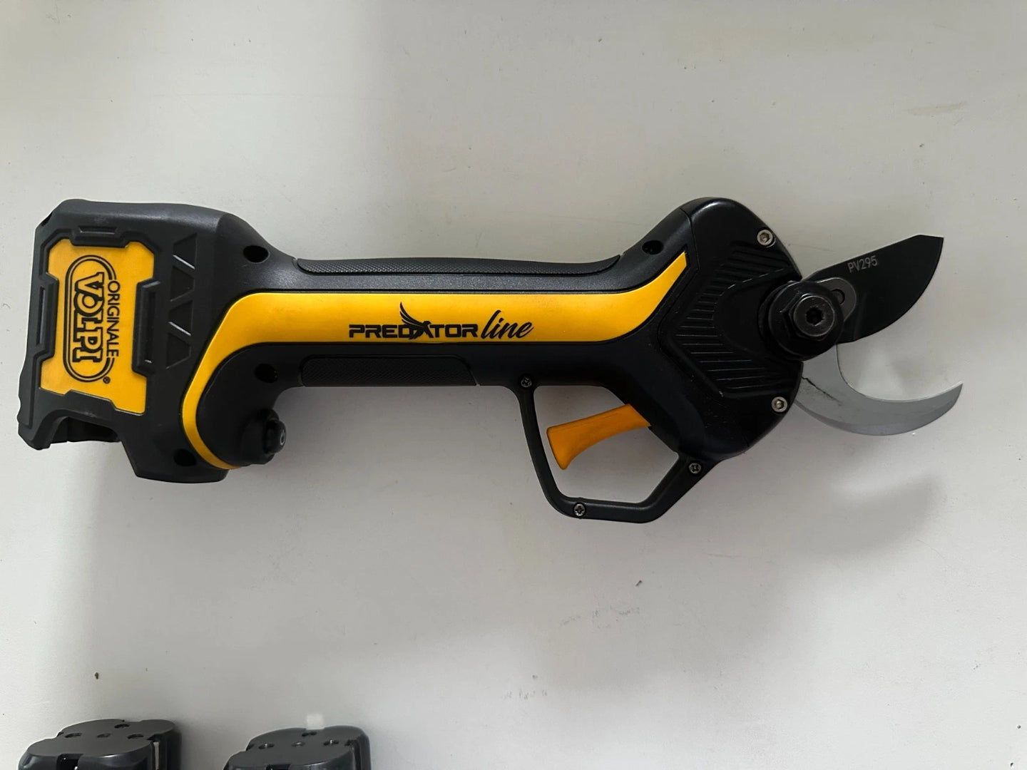 Volpi PV295 Pedator Line - Akku Baumschere Gartenschere Rebschere