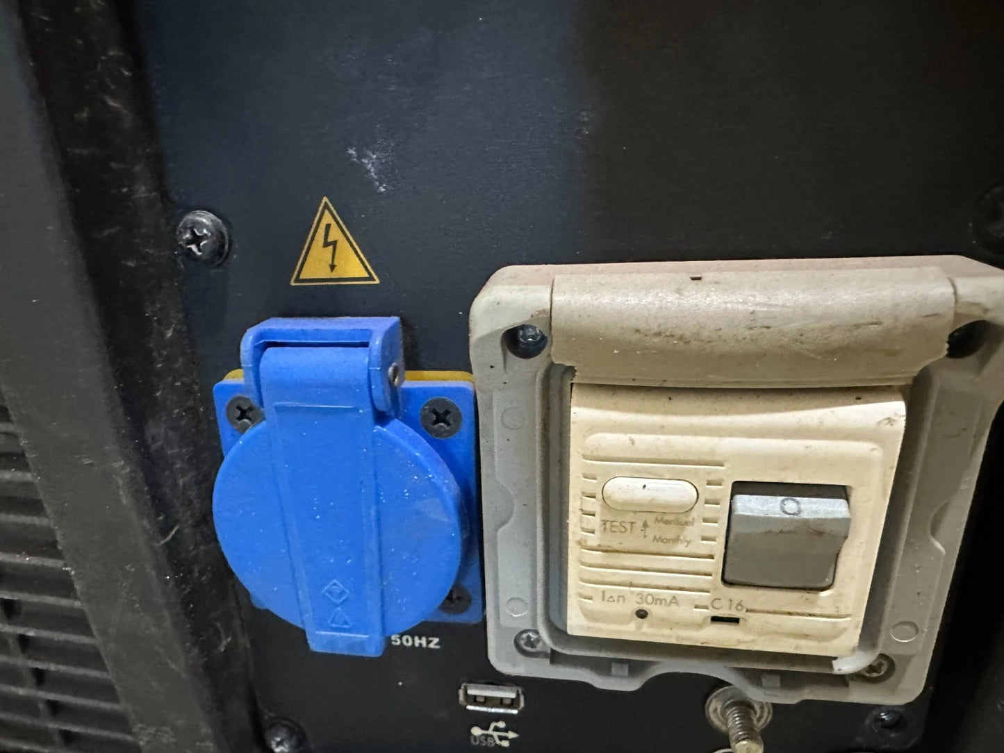ACCESS 3000 i Stromgenerator Stromerzeuger