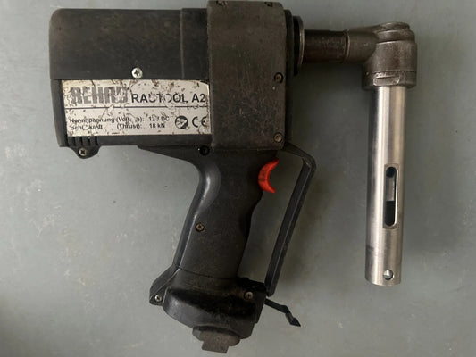 Rehau A2 Presszange Presse Pressmaschine Akku-Schiebehülsengerät SOLO..