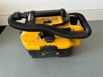 compare product DeWalt DCV 582 Staubsauger
