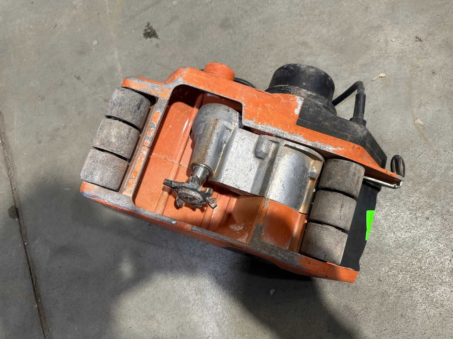 Spit  F40  Muurfrees  Sleuvenfrees