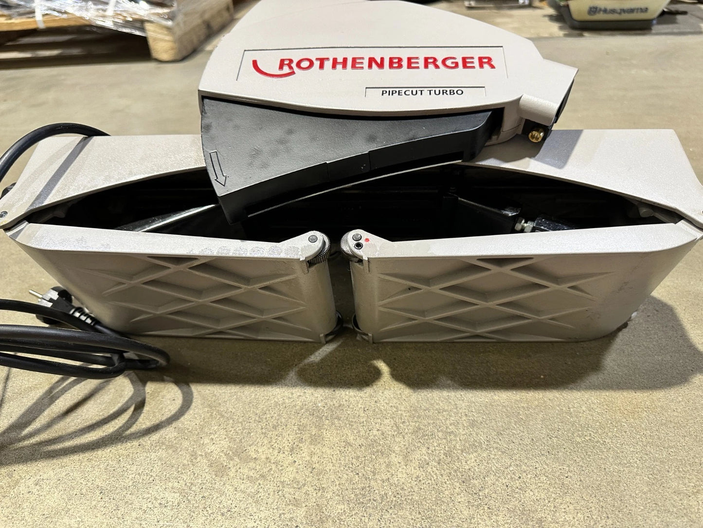 Rothenberger Pipecut Turbo 400 Rohrschneider, 3x Sägeblätter, 3 Schienen