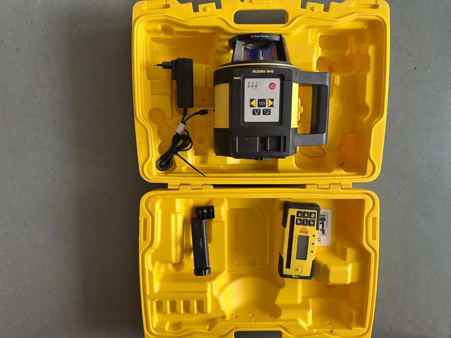 Leica RUBY 840 Rotationslaser Baulaser Laser Zweiachs-Neigungslaser